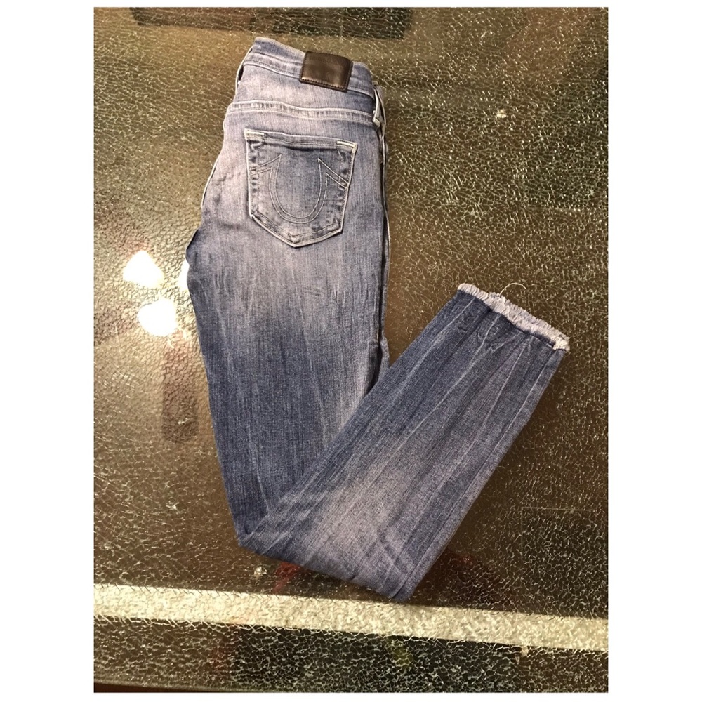 Cropped cut off jean